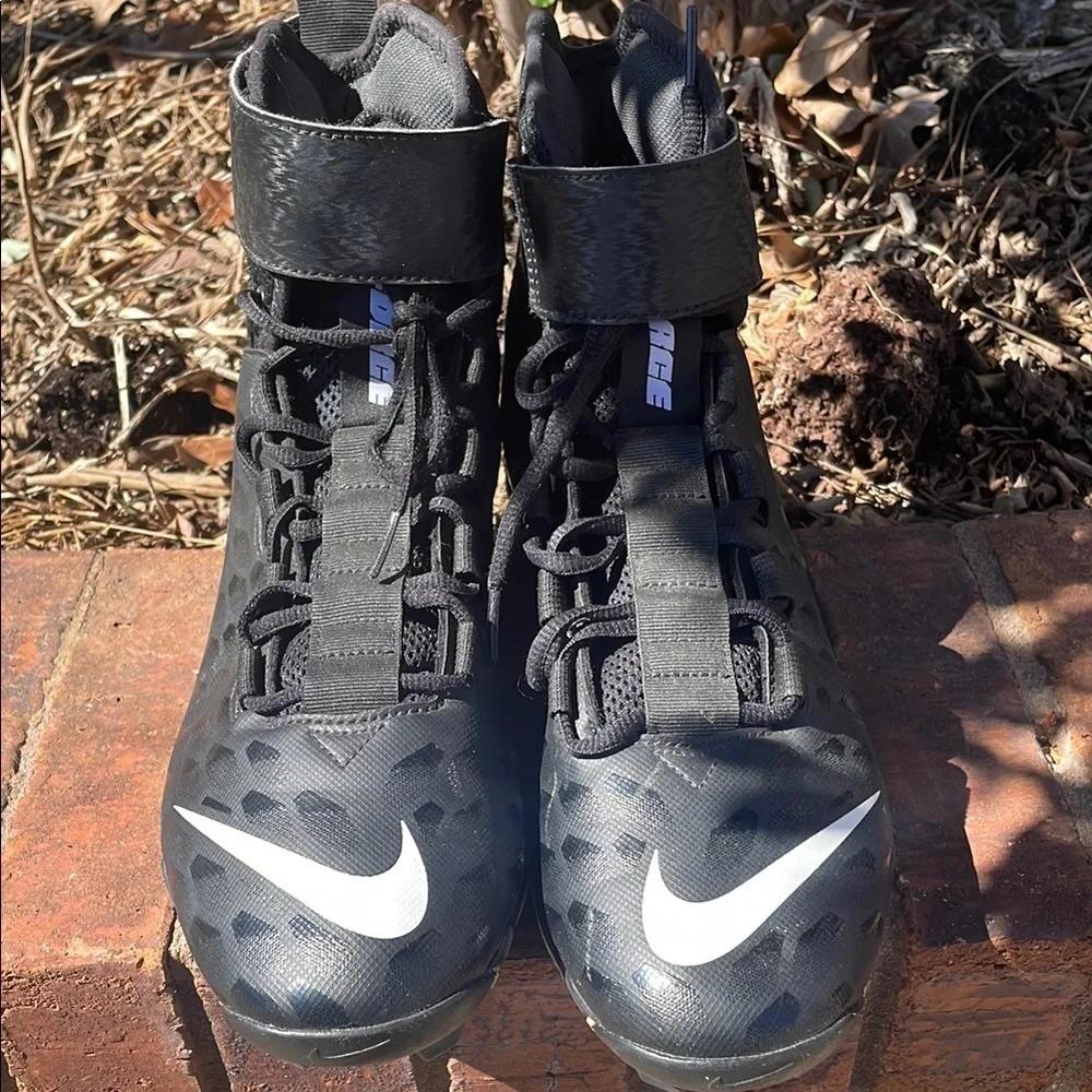 Nike Black Athletic Shoes with White Accents